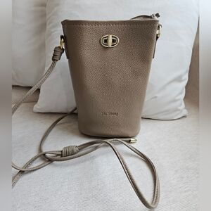Stylish Tan Crossbody Bag